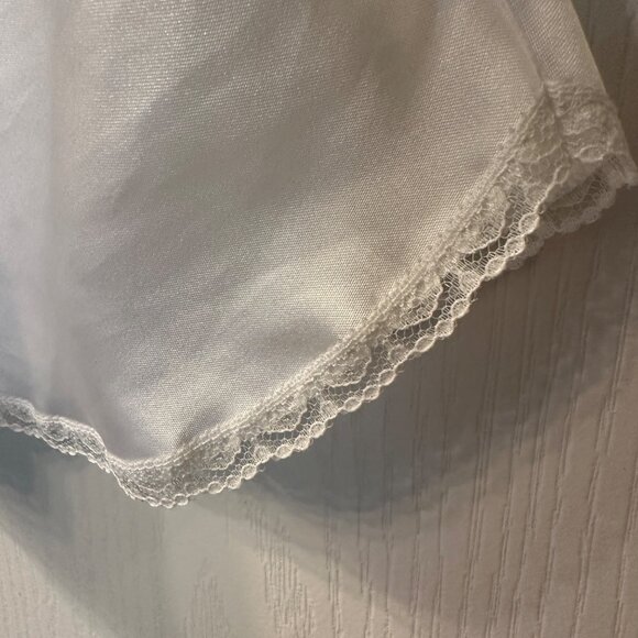 VTG | Maidenform White Lace Trim Bow Nightie Cami Top Sz 32 USA Union Made 81630 - Picture 6 of 10